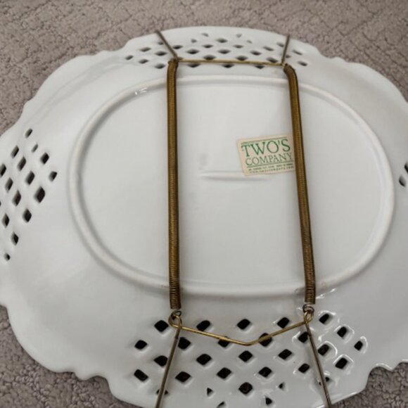 Two's Company White Victoria Cutout Lattice Wall Plate Decorative - 3 plates Col - Picture 8 of 8